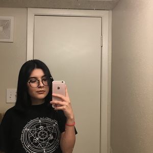 Meet your Posher, Carolina